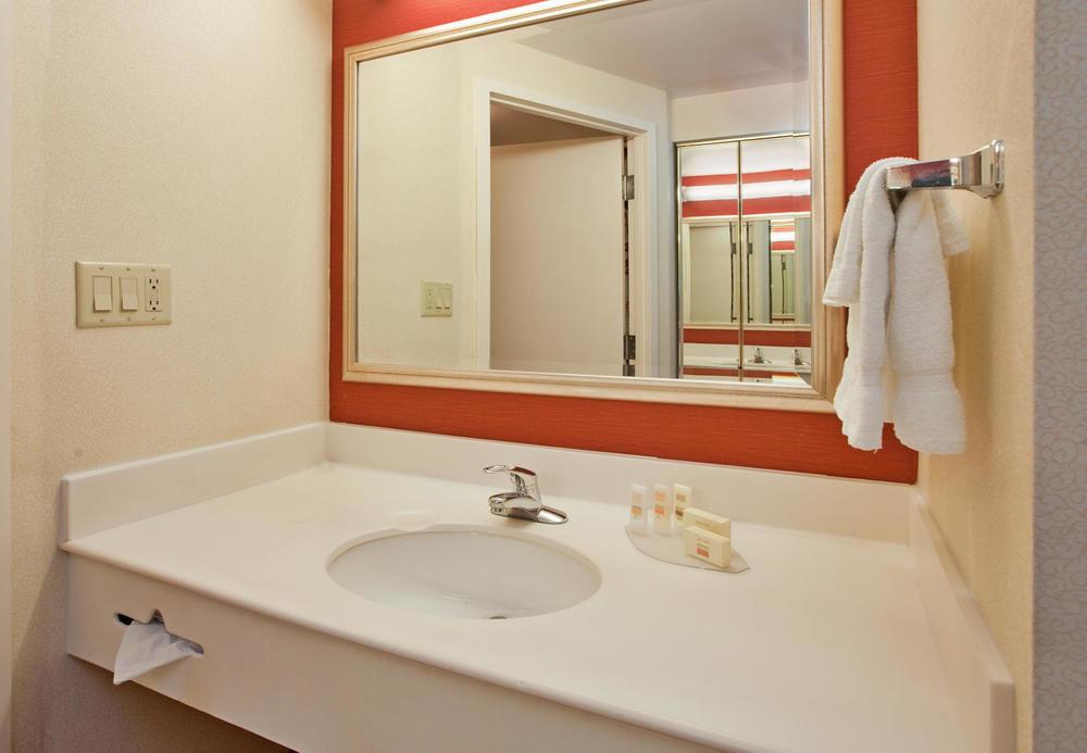 Courtyard By Marriott Toronto Vaughan Eksteriør billede