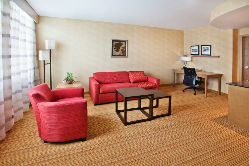 Courtyard By Marriott Toronto Vaughan Eksteriør billede